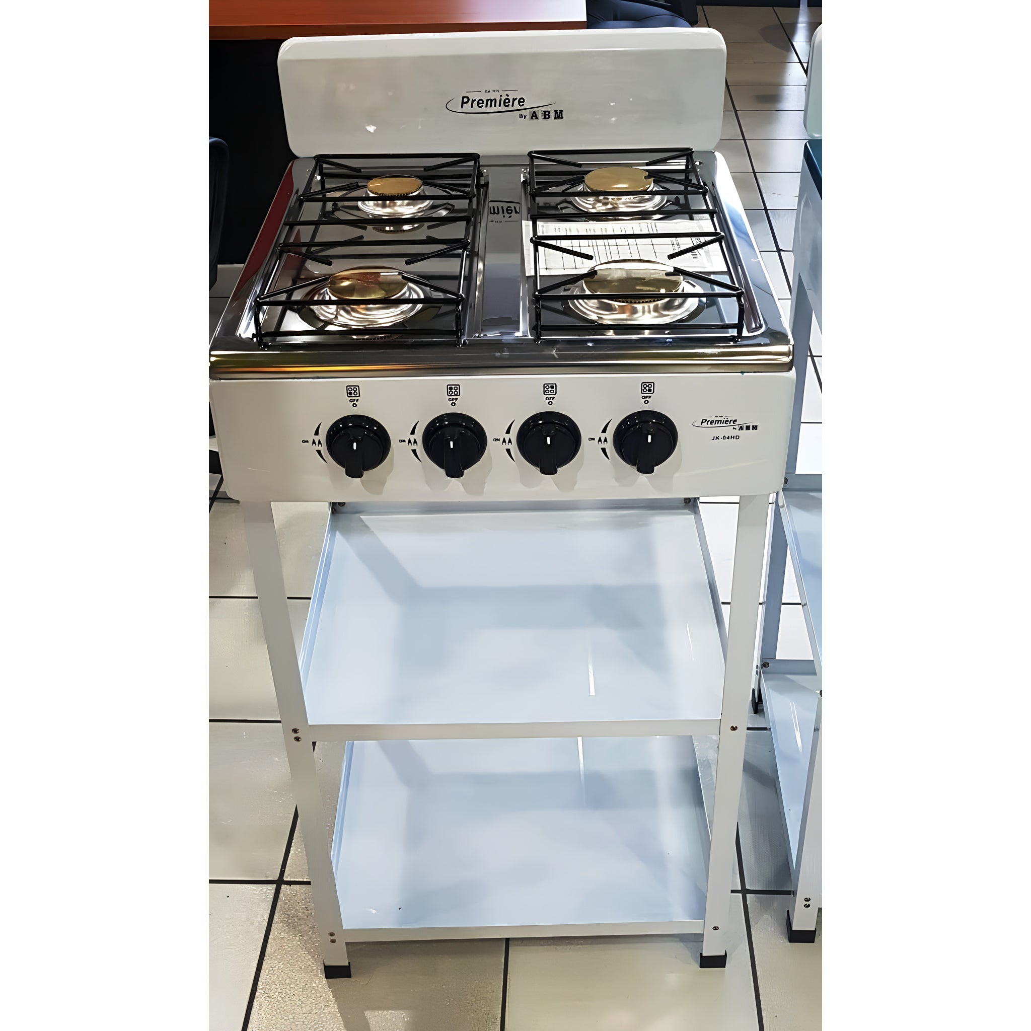 Estufa a gas de pedestal con 2 entrepaños de 4 hornillas