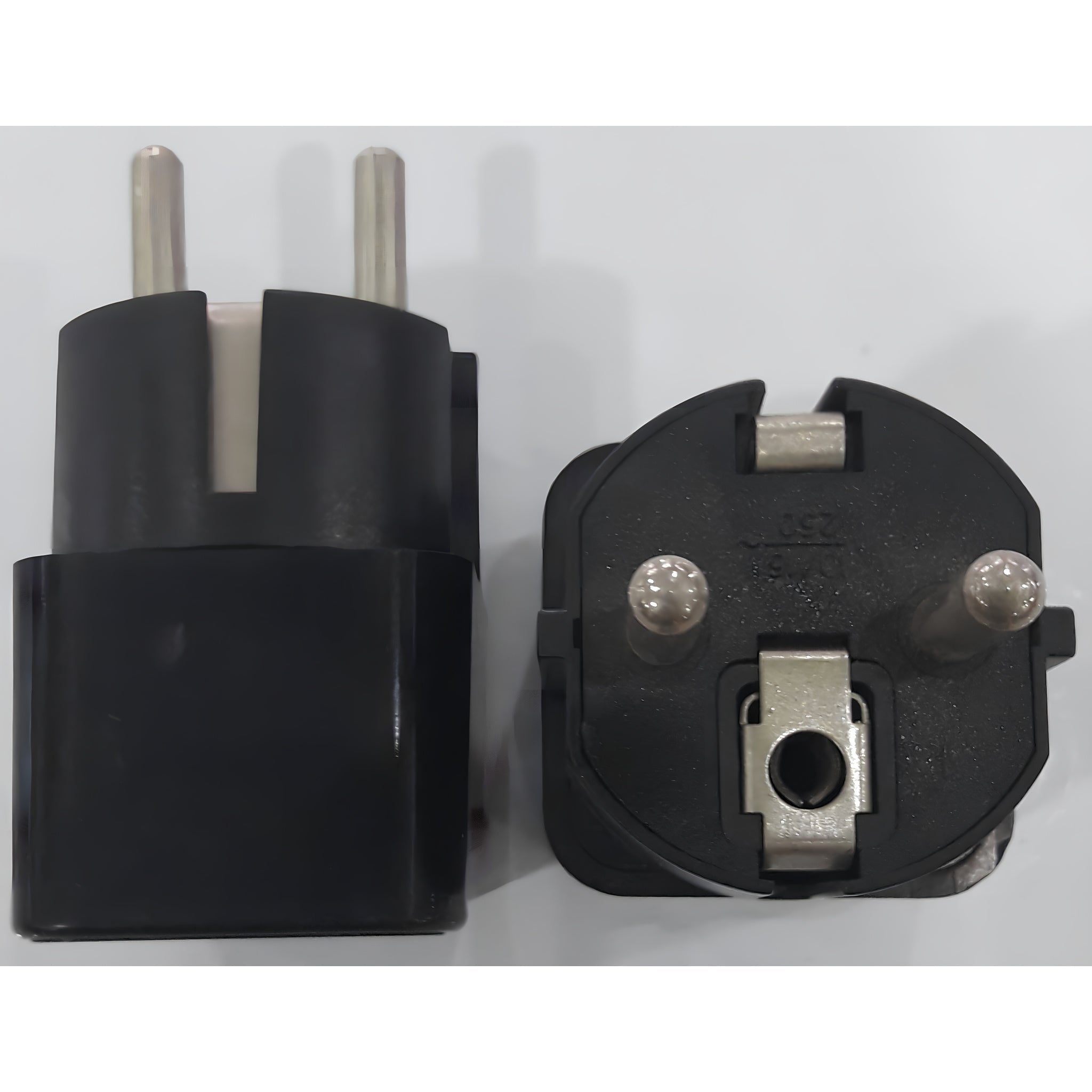 Adaptador de corriente universal MAGNETICS