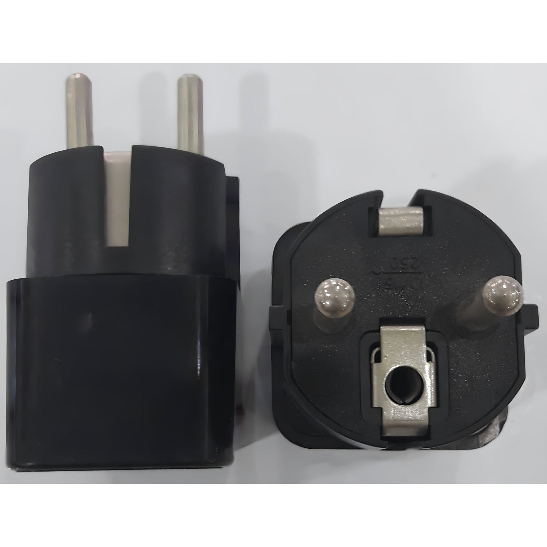 Adaptador de corriente universal MAGNETICS