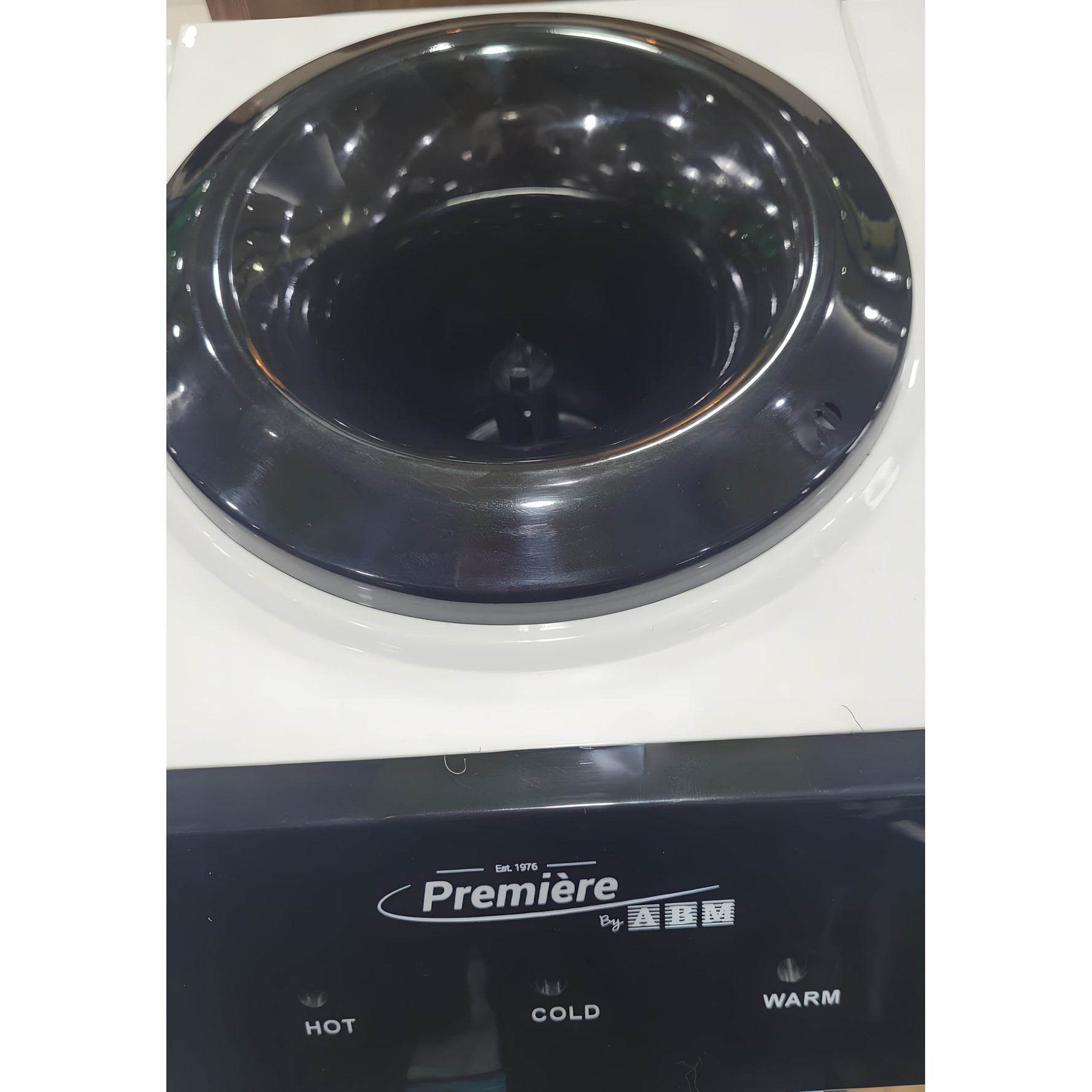 Dispensador de agua fría y caliente