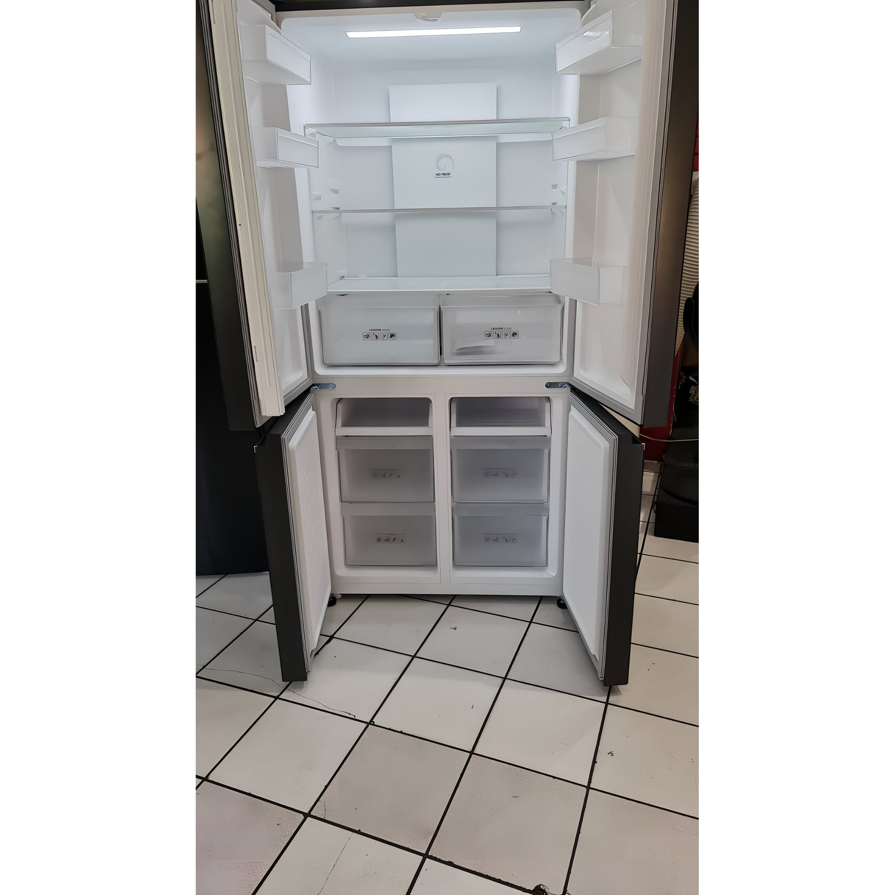 Refrigerador de 4 puertas de 21 pies cúbicos