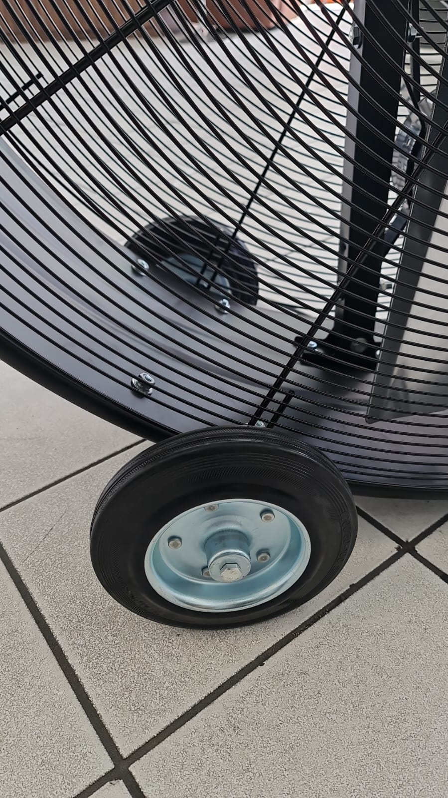 Ventilador metalico de piso de 42" Industrial