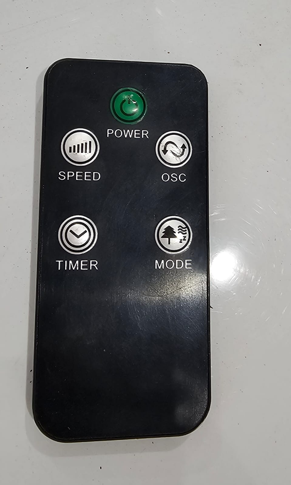 Ventilador Tipo Torre de 46" con Control Remoto